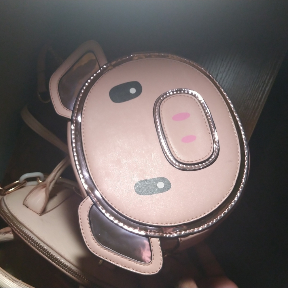 4 Purses - Picture 2 of 5